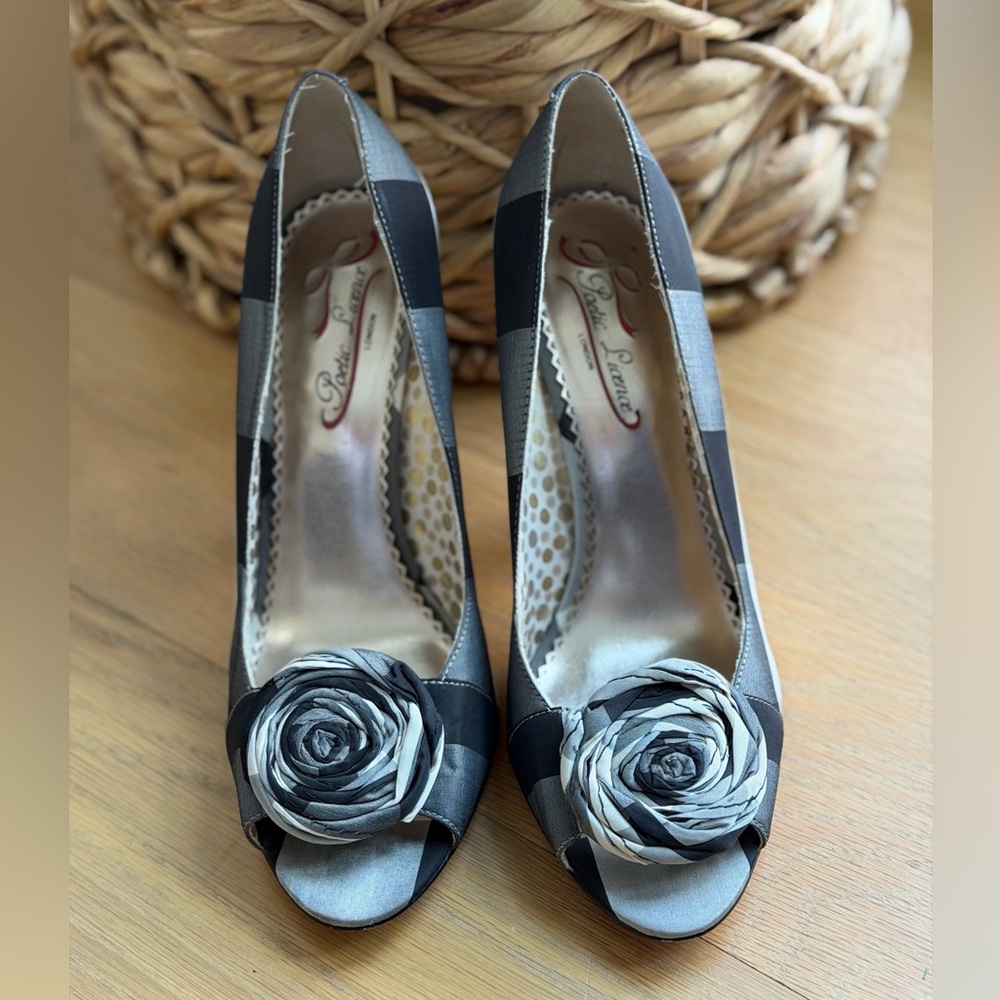 Poetic License London Good Vibrations Sz 8.5 - Black White Peep Toe Pumps/Heels